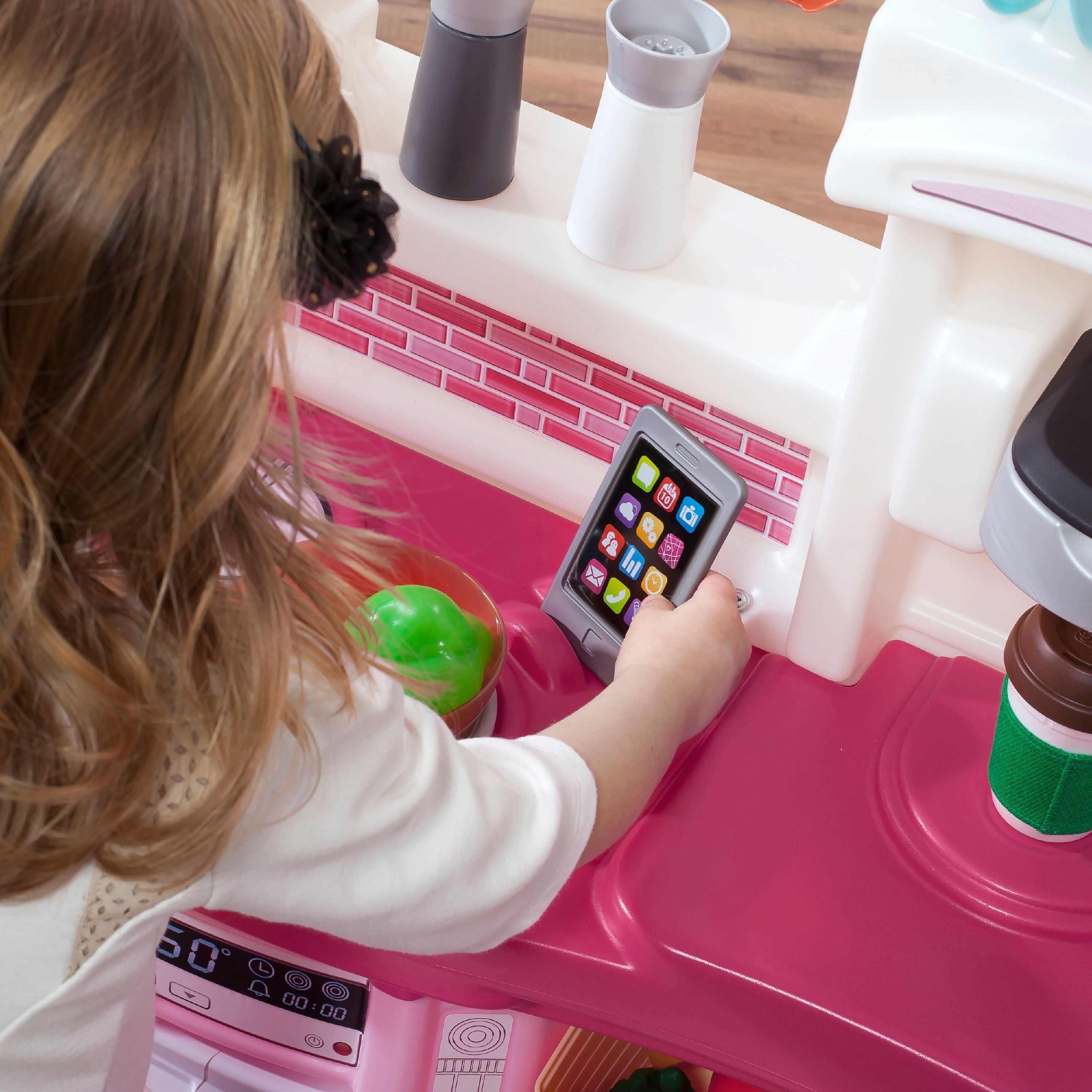 SUGIFT  Fun With Friends Kitchen Pink Kitchen Play Set
